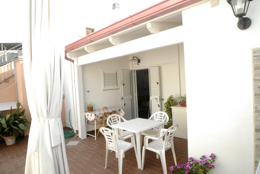 Ferienwohnung Casa Dei Furnari Collepasso Exterior foto