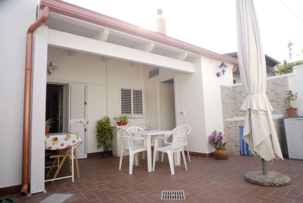 Ferienwohnung Casa Dei Furnari Collepasso Exterior foto